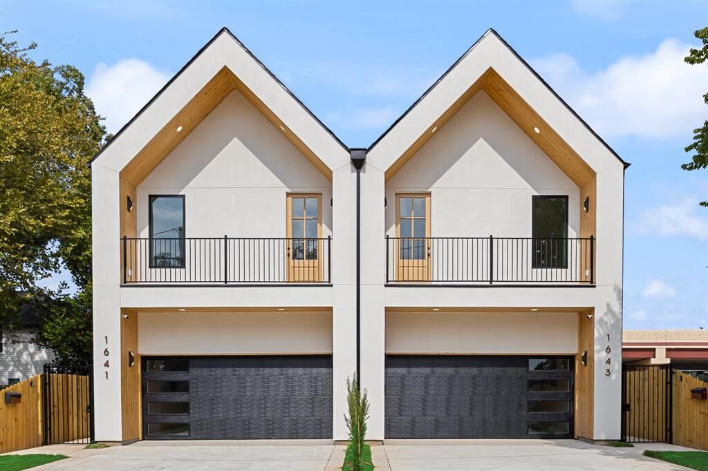 Property Photo:  1641 Faye Street  TX 75215 
