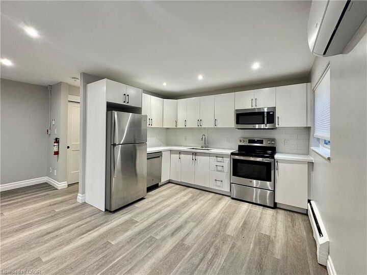 Property Photo:  410 Hazel Street 204  ON N2L 3P7 