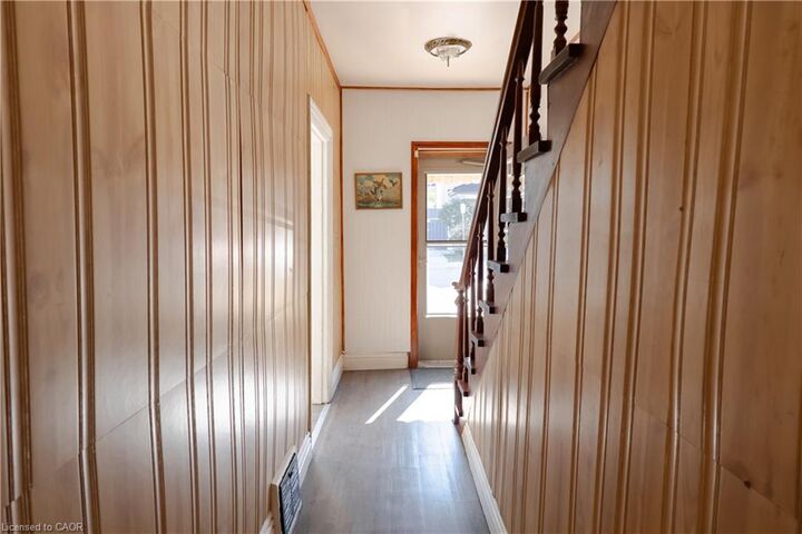 Property Photo:  111 West Avenue N  ON L8L 5C4 