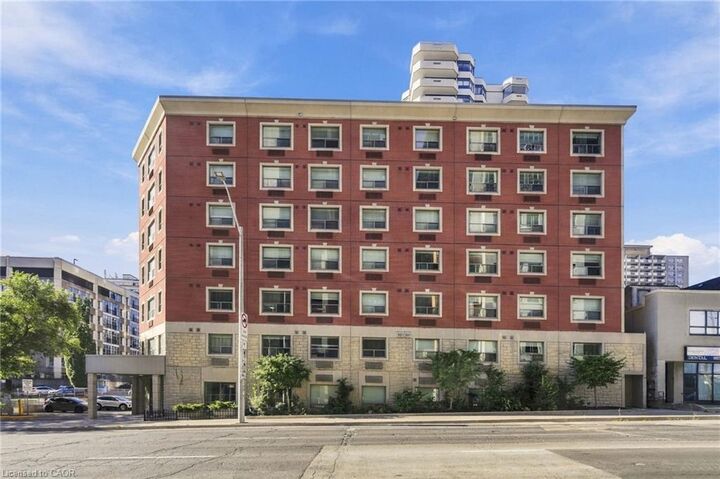 Property Photo:  149 Main Street W 202  ON L8P 1H9 