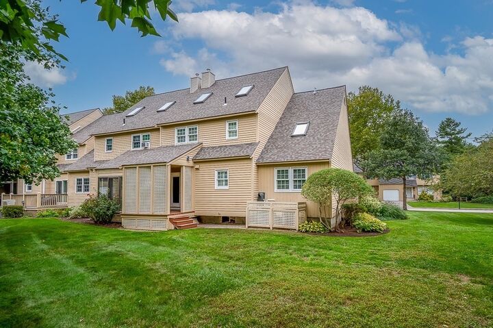 Property Photo:  39 Waterford Drive 39  MA 01602 