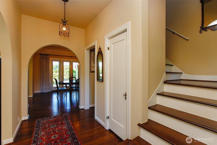 Property Photo:  3829  43rd Avenue NE  WA 98105 