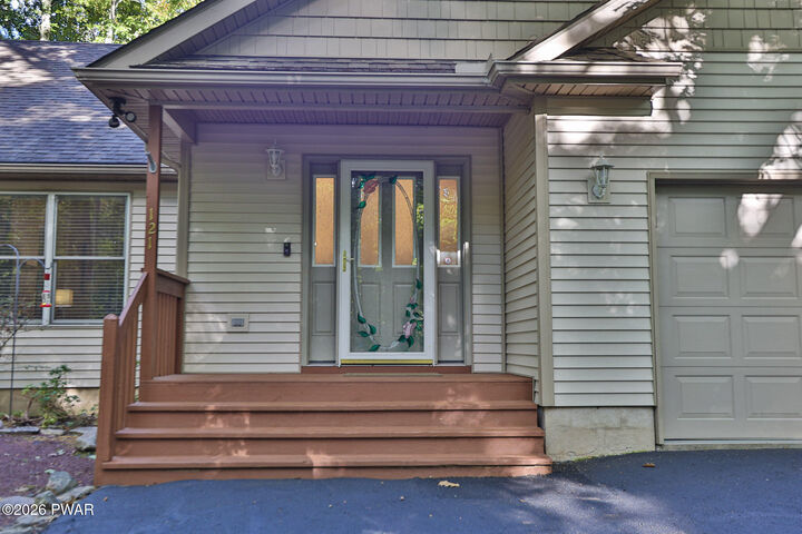 Property Photo:  121 Goldrush Drive  PA 18428 