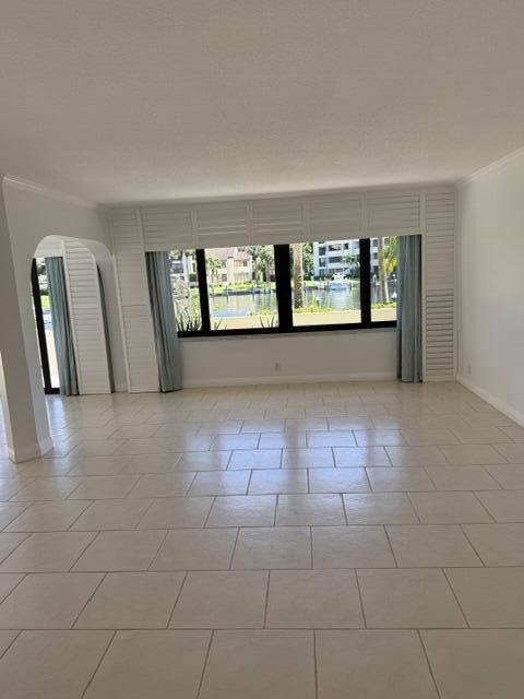 Property Photo: 1116 Marine Way W C1l FL 33408