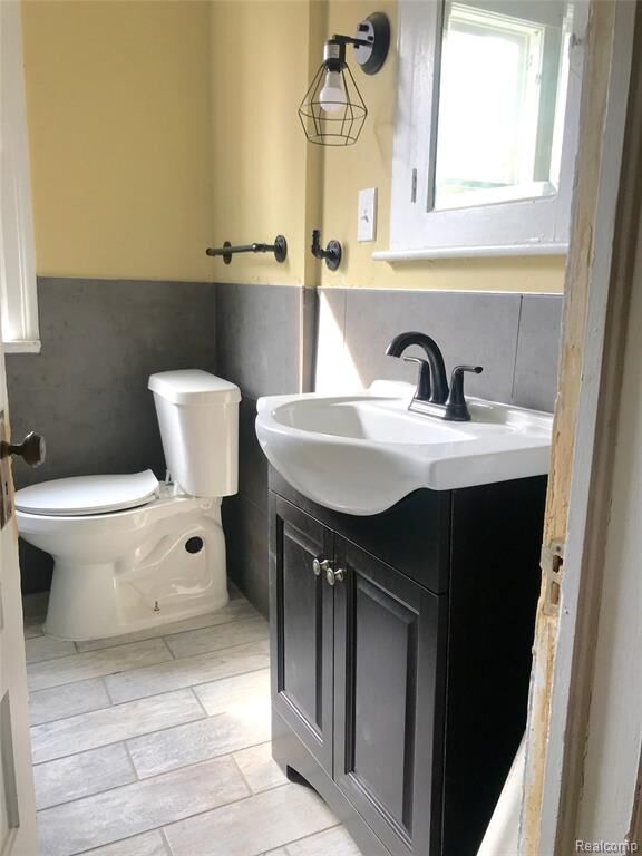 Property Photo: 840 Pingree Street MI 48202