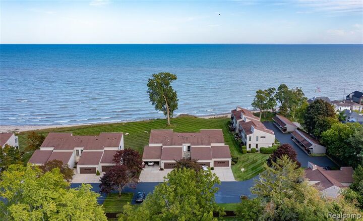 Property Photo:  7214 2nd Street  MI 48059 