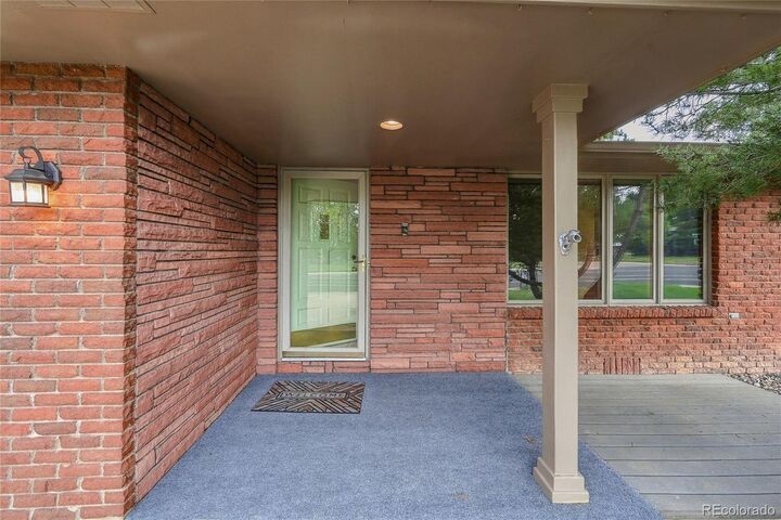 Property Photo:  3000 Mountain View Avenue  CO 80503 