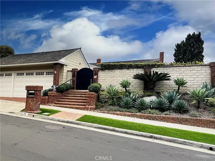 Property Photo: 25 Cambria CA 92625