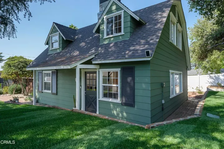 Property Photo:  3269 Summit Avenue  CA 91001 