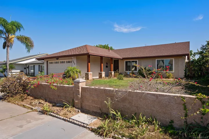 Property Photo:  550 Mariposa  CA 91911 