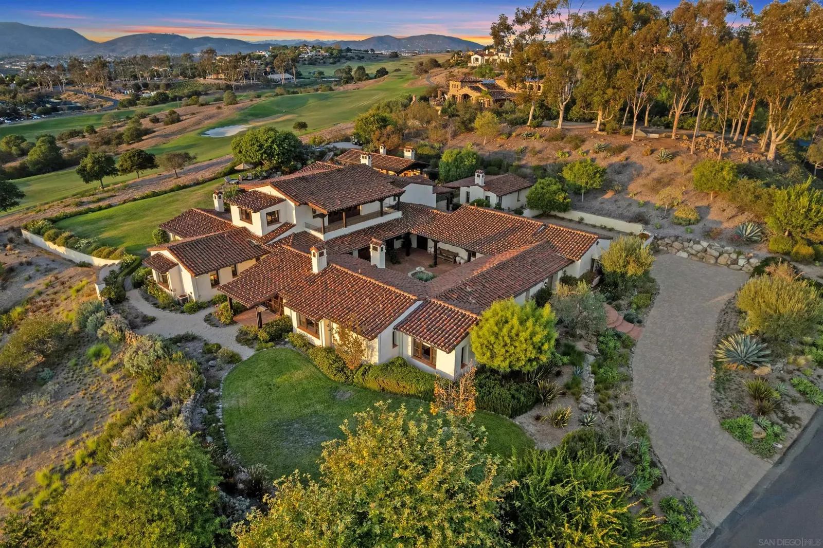 Property Photo:  7884 Entrada De Luz East  CA 92127 