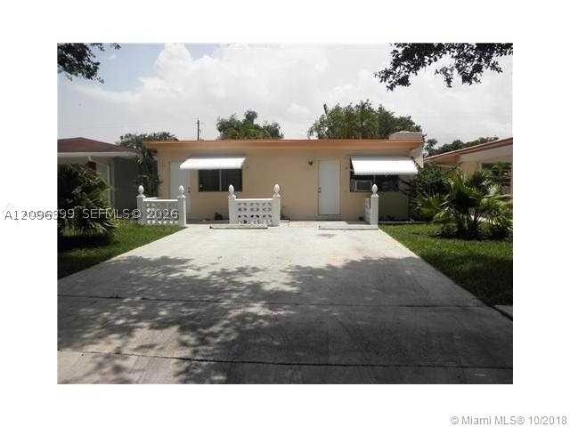Property Photo:  