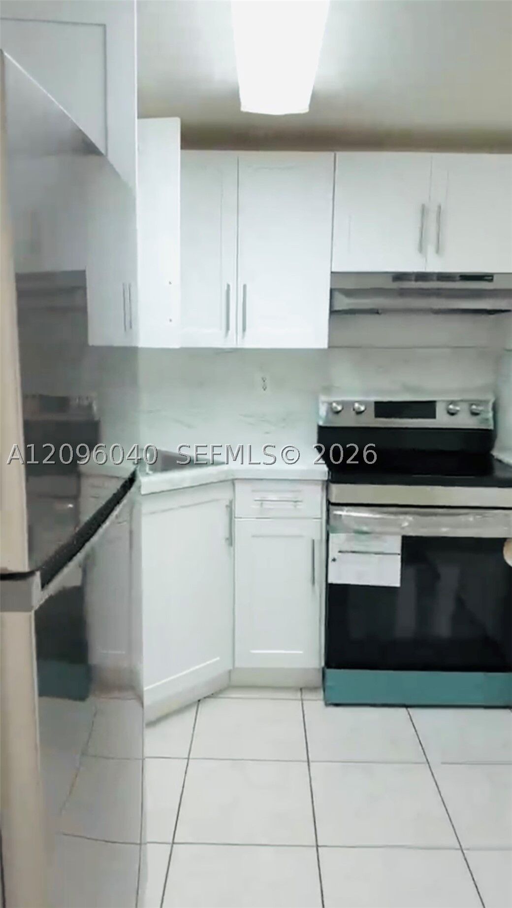Property Photo: 606 W 81st St 407 FL 33014