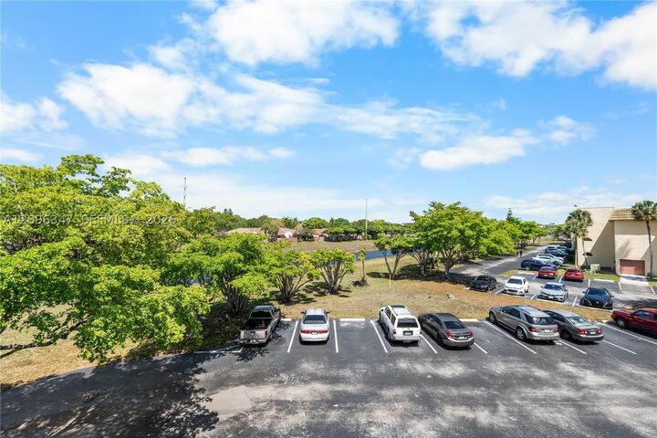 Property Photo: 8450 Sunrise Lakes Blvd 306 FL 33322
