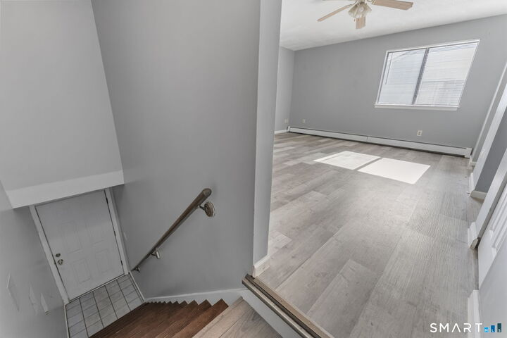 Property Photo:  5-7 Warner St Extension 5C  CT 06114 