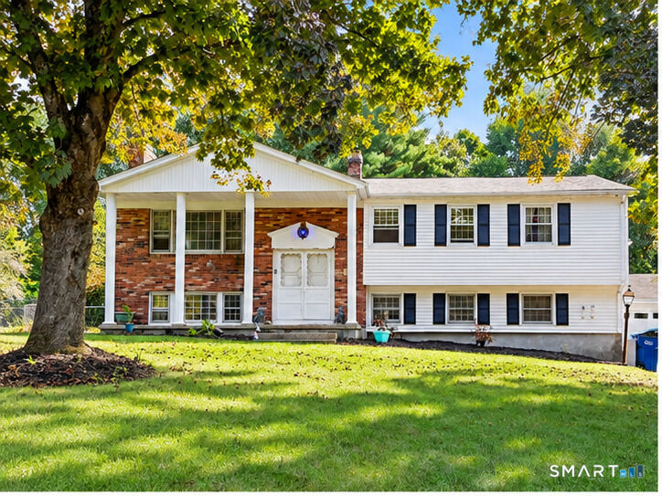 Property Photo: 23 Coach Circle CT 06095