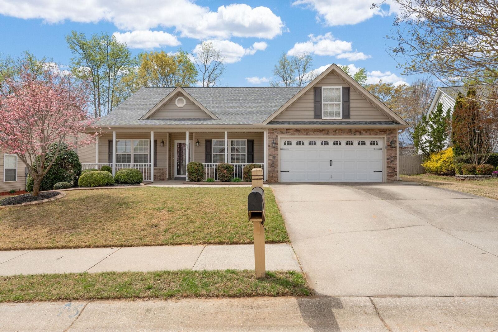 Property Photo:  863 Vandenburg Drive  SC 29316 