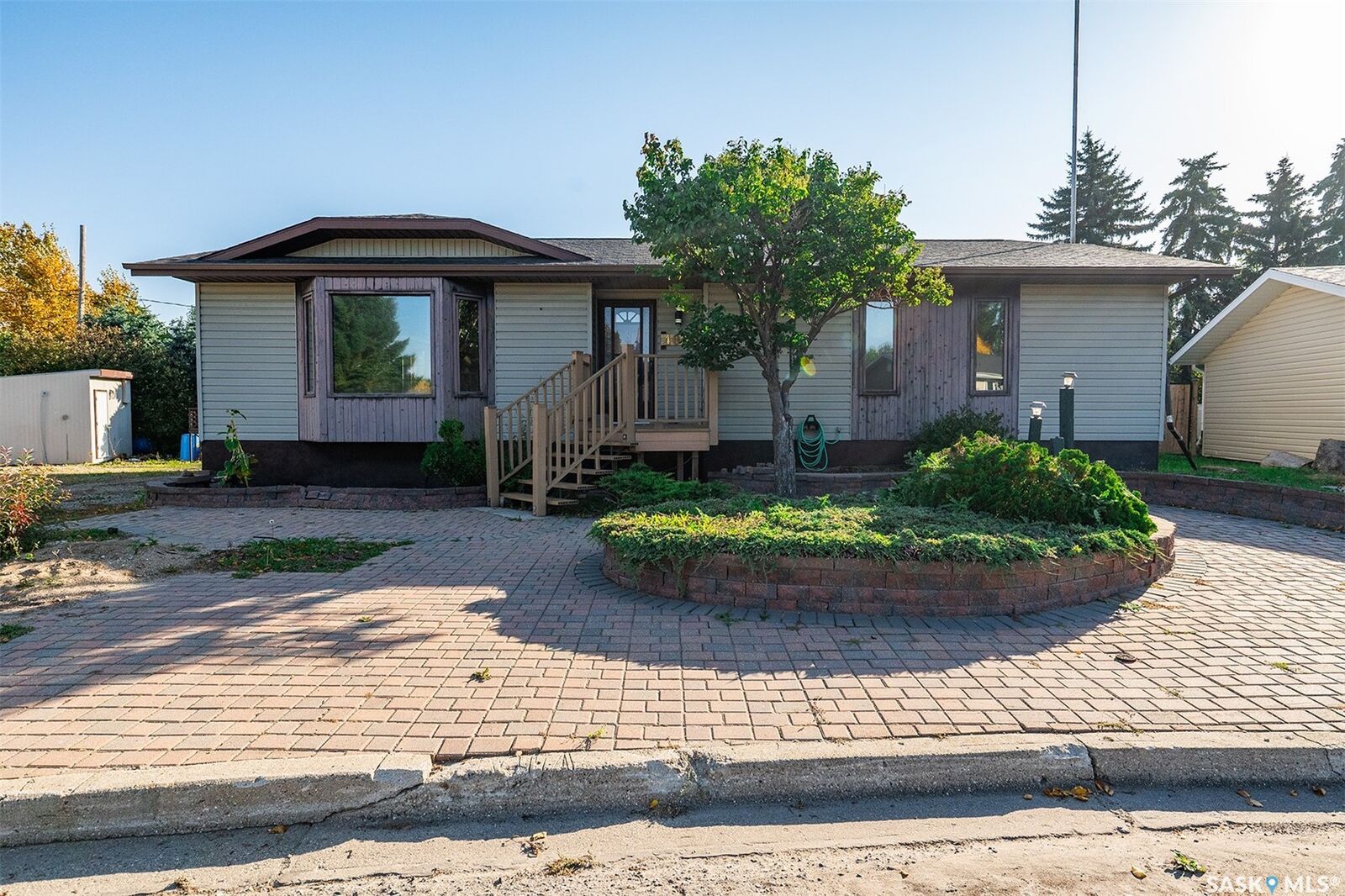 Property Photo:  408A Miller Crescent E  SK S0A 4T0 