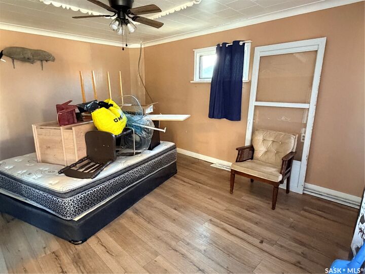 Property Photo:  438 3rd Street  SK S4A 0P2 