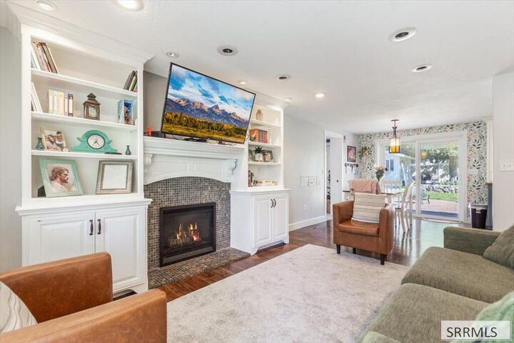 Property Photo:  115 Elm Avenue  ID 83440 
