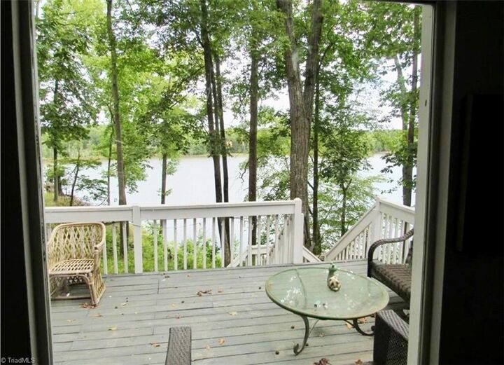 Property Photo:  390 Lake Landing Drive  NC 28146 