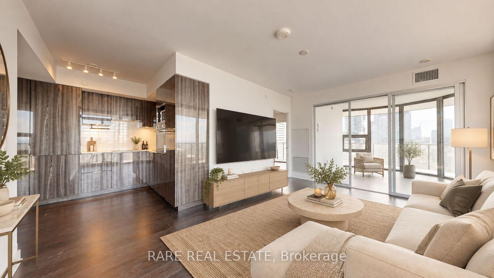 Property Photo:  11 Wellesley Street W 3805  ON M4Y 0G4 