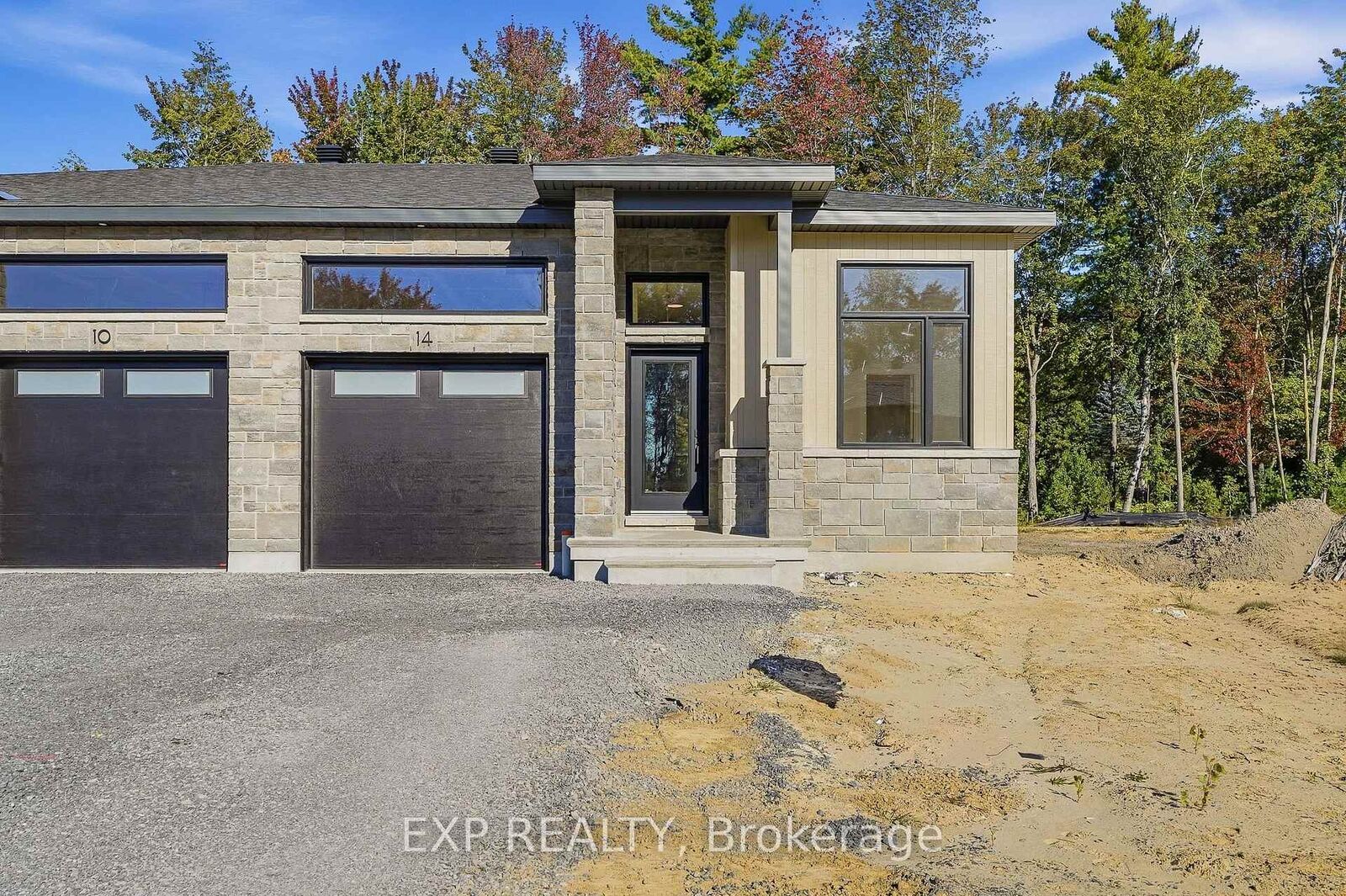 Property Photo:  14 Hughes Circle  ON K0A 1M0 