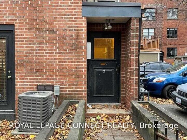 Property Photo:  94 Sackville Street C  ON M5A 3E7 