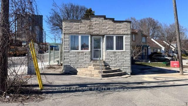 Property Photo:  104 Danforth Road  ON M1L 3W7 