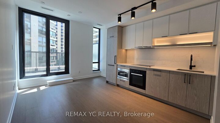 Property Photo:  91 Montclair Avenue 831  ON M5P 0B1 