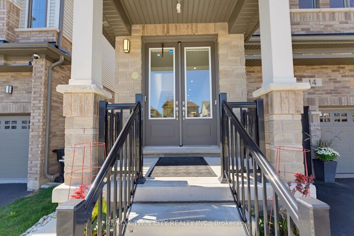 Property Photo:  14 Rustic Oak Trail  ON N0B 1E0 