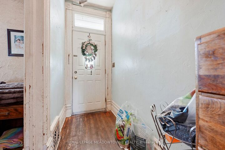 Property Photo:  15 West Street  ON L6X 1V6 