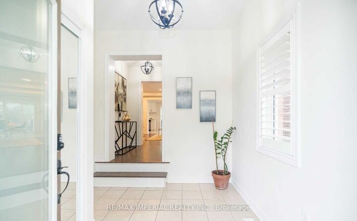 Property Photo:  65 All Points Drive  ON L4A 0W5 
