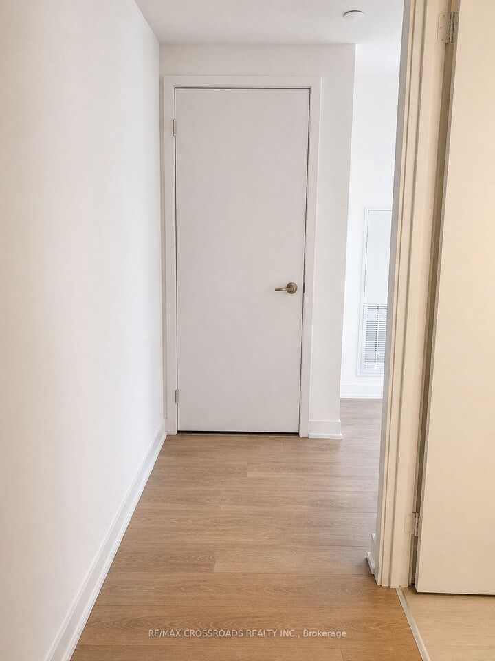 Property Photo:  2031 Kennedy Road 1018  ON M1P 2M1 