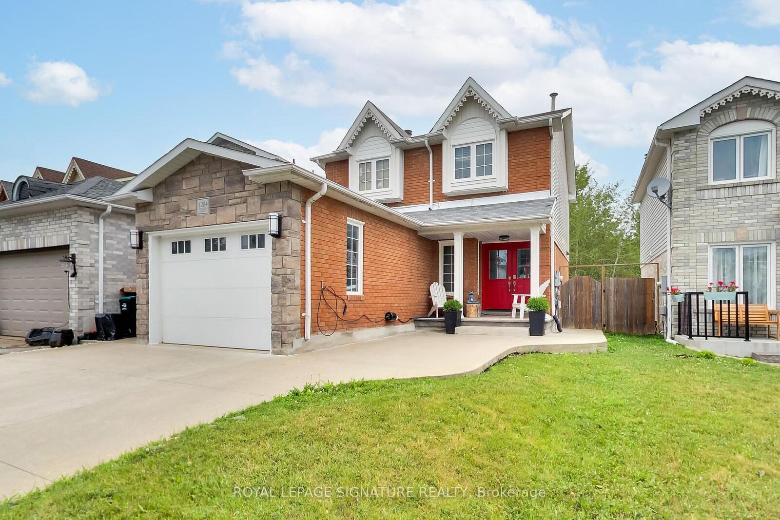 Property Photo:  1204 Benson Street  ON L9S 1Y5 