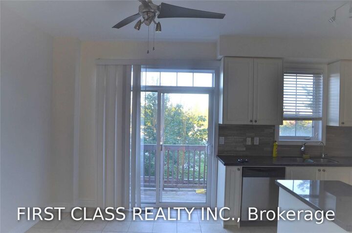 Property Photo: 88 Mack Clement Lane ON L4S 0G2