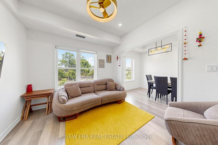 Property Photo:  3865 Major Mackenzie Drive W 216  ON L4L 4P4 