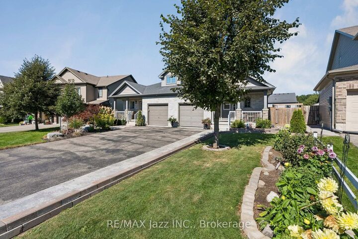 Property Photo:  9 Trillium Way  ON N3Y 0B8 