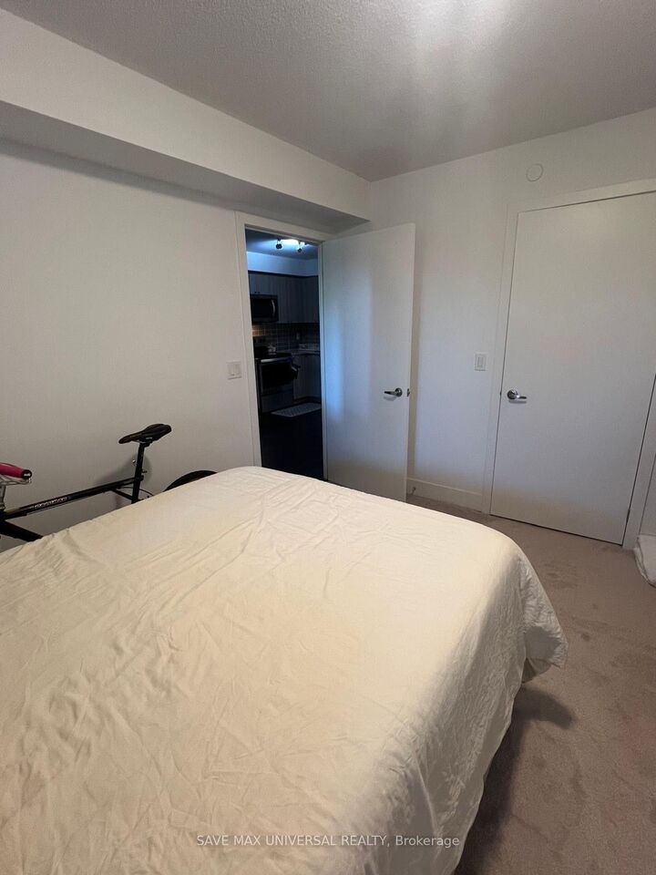 Property Photo:  1255 Bayly Street 205  ON L1W 0B6 