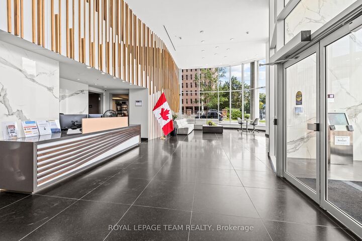 Property Photo:  805 Carling Avenue 501  ON K1S 5W9 