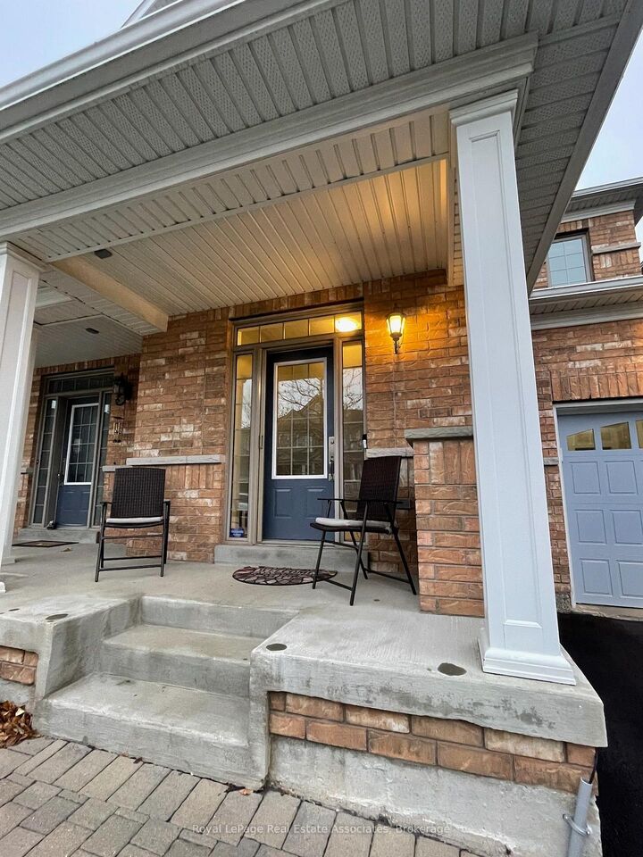 Property Photo:  22 Forbes Terrace  ON L9T 3X3 