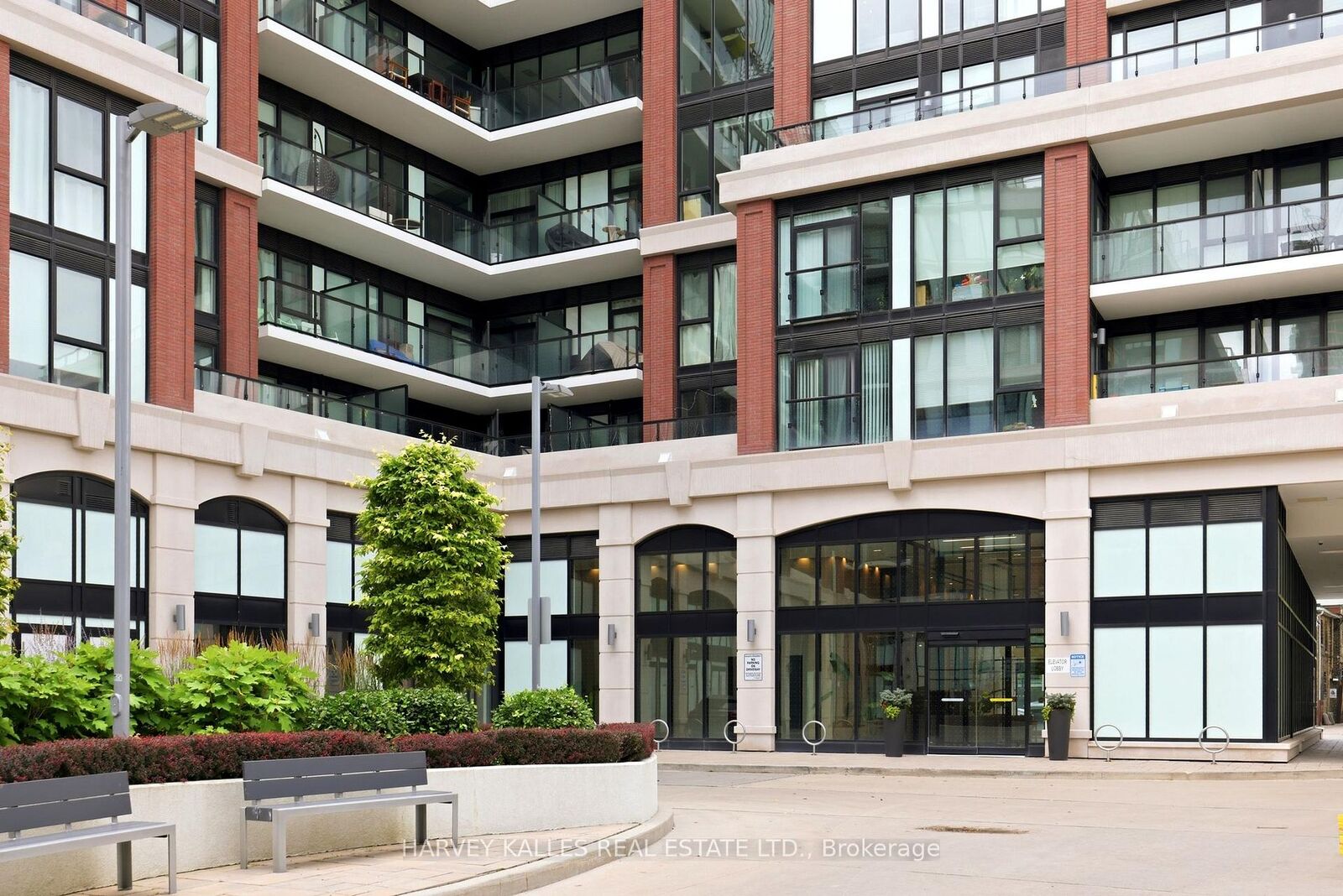 Property Photo:  1 Belsize Drive Ph6  ON M4S 0B9 