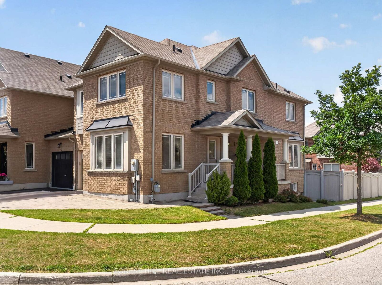 Property Photo:  95 Stoyell Drive  ON L4E 0M8 