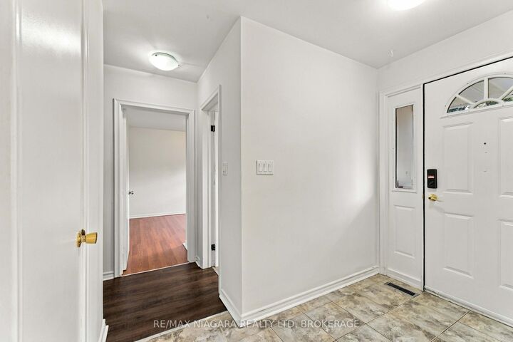 Photo de la propriété:  29 Glengarry Road  ON L2T 2T9 
