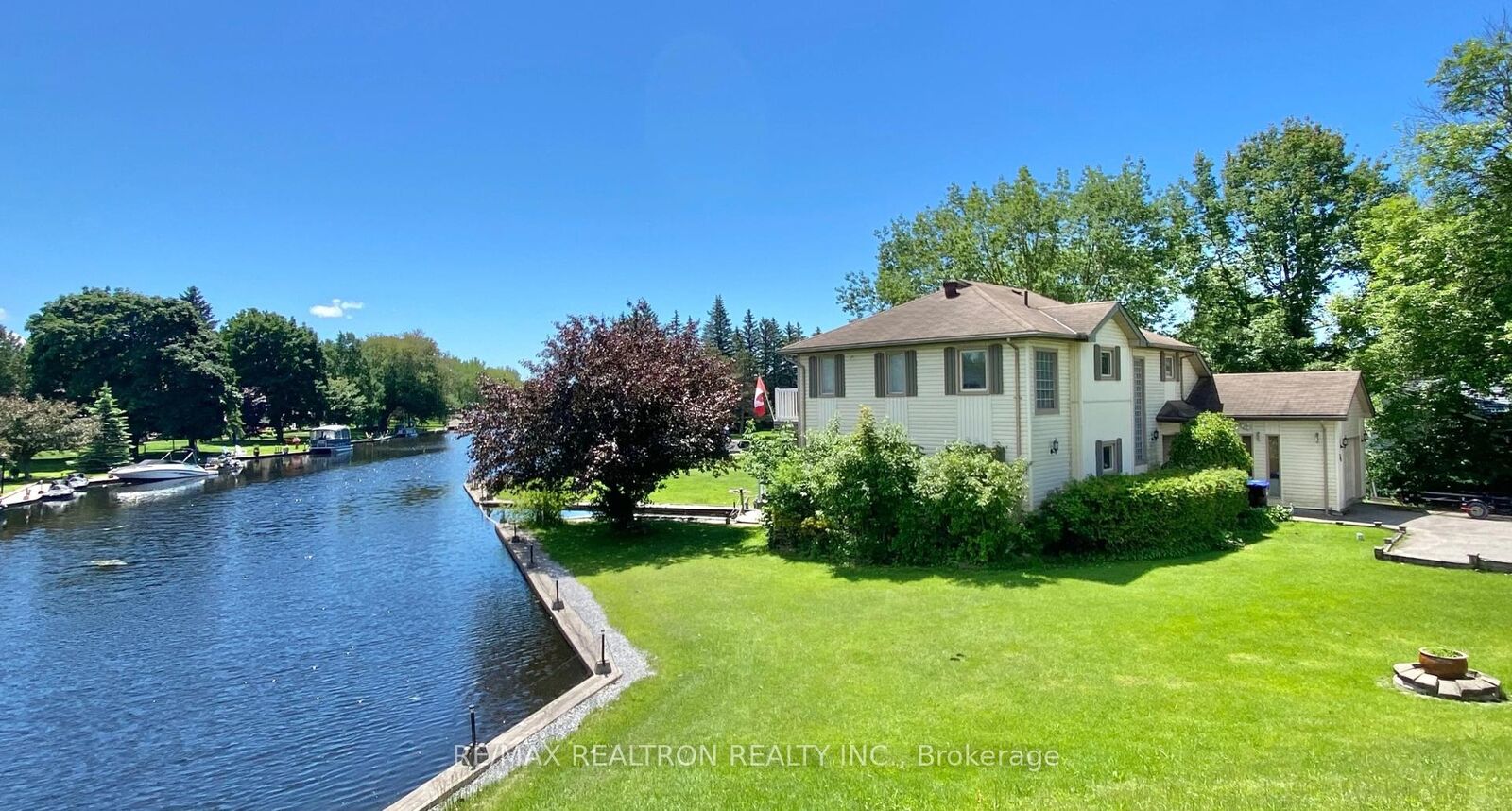 Property Photo:  76 Poplar Crescent  ON L0K 1B0 