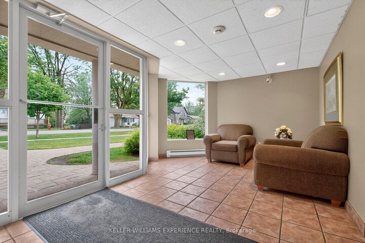 Property Photo:  107 Bond Street 208  ON L3V 1J7 