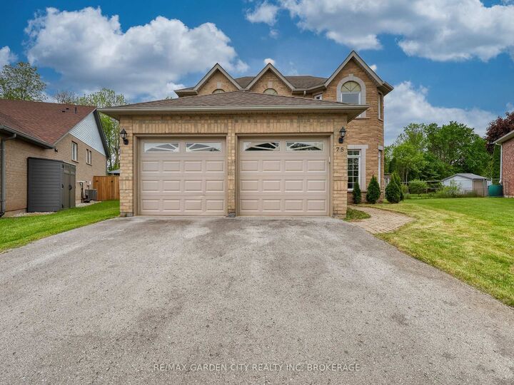 Property Photo:  75 Jackson Court E  ON L3C 7G4 