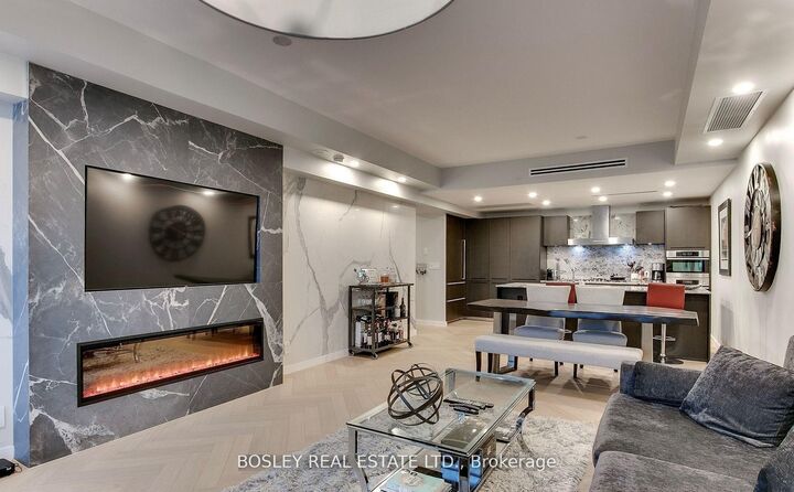 Property Photo:  180 University Avenue 4808  ON M5H 0A2 