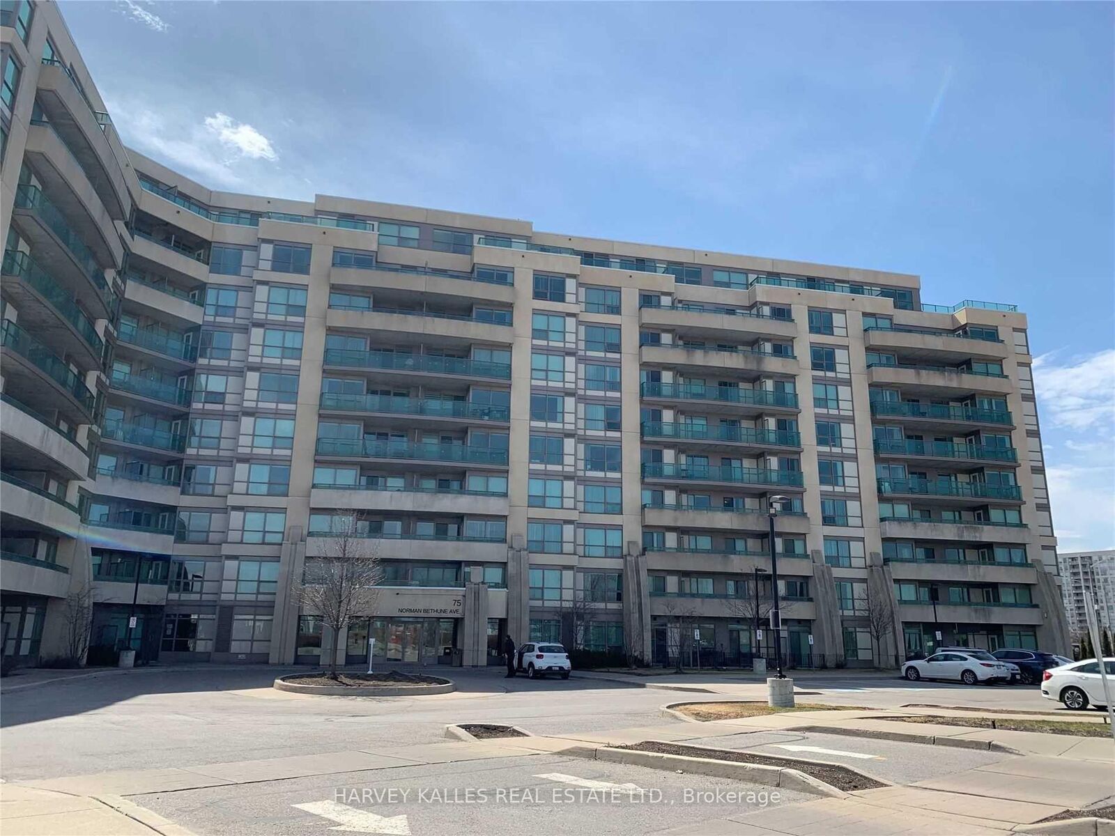 Property Photo:  75 Norman Bethune Avenue 216  ON L4B 0B6 