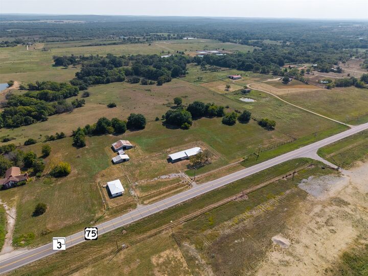 Property Photo:  17248 Lake Highway  OK 74538 